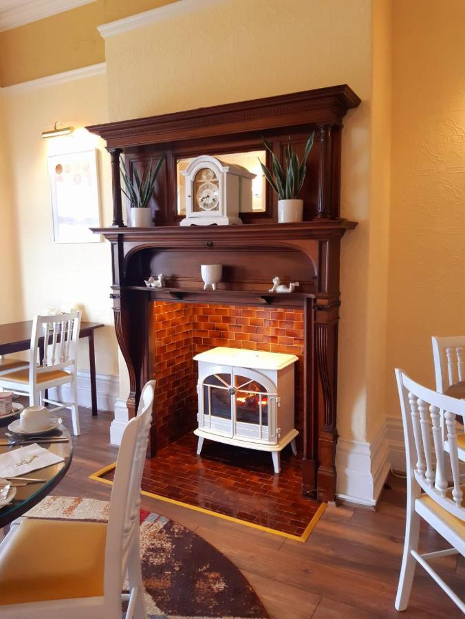 Hotel Savoy à Fleetwood Extérieur photo